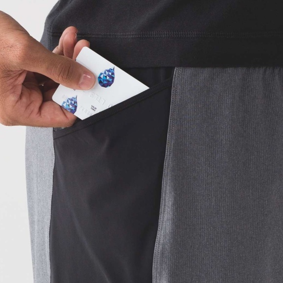 Lululemon Namaste At The Beach Lined Short Heathered Black Size S - Picture 5 of 11